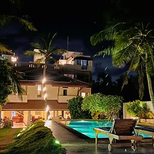 https://ziegler-cottage.kandyhotelsnow.com